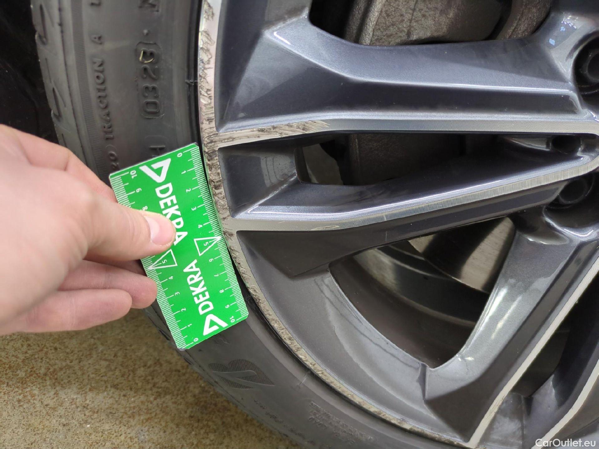  Bmw  Serie 1 Série 1 Berline 118 i Edition Sport 1.5 135CV BVA7 E6d #5