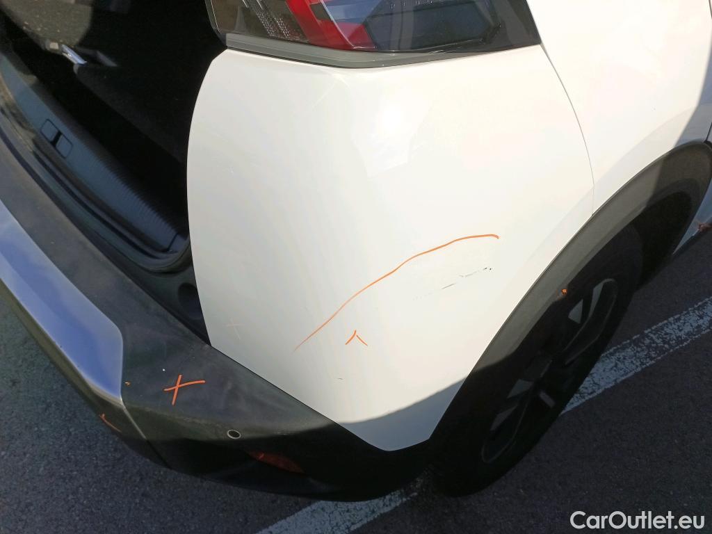  Peugeot  2008 PEUGEOT  / 2019 / 5P / todoterreno Allure BlueHDI 81kW (110CV) #19