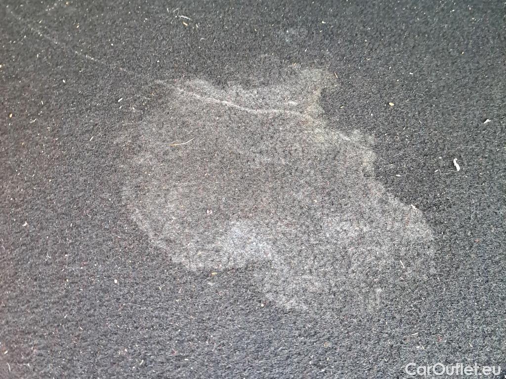  Peugeot  3008 PEUGEOT  / 2016 / 5P / todoterreno 1.5L BlueHDi 96kW (130CV) S&S Active #31