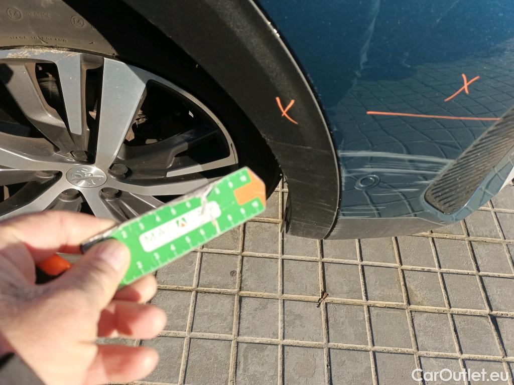  Peugeot  3008 PEUGEOT  / 2020 / 5P / todoterreno 1.2 PureTech 96KW S&S Allure Pack  #19