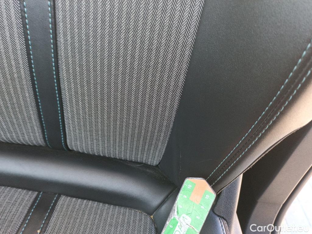  Peugeot  3008 PEUGEOT  / 2020 / 5P / todoterreno 1.2 PureTech 96KW S&S Allure Pack  #27