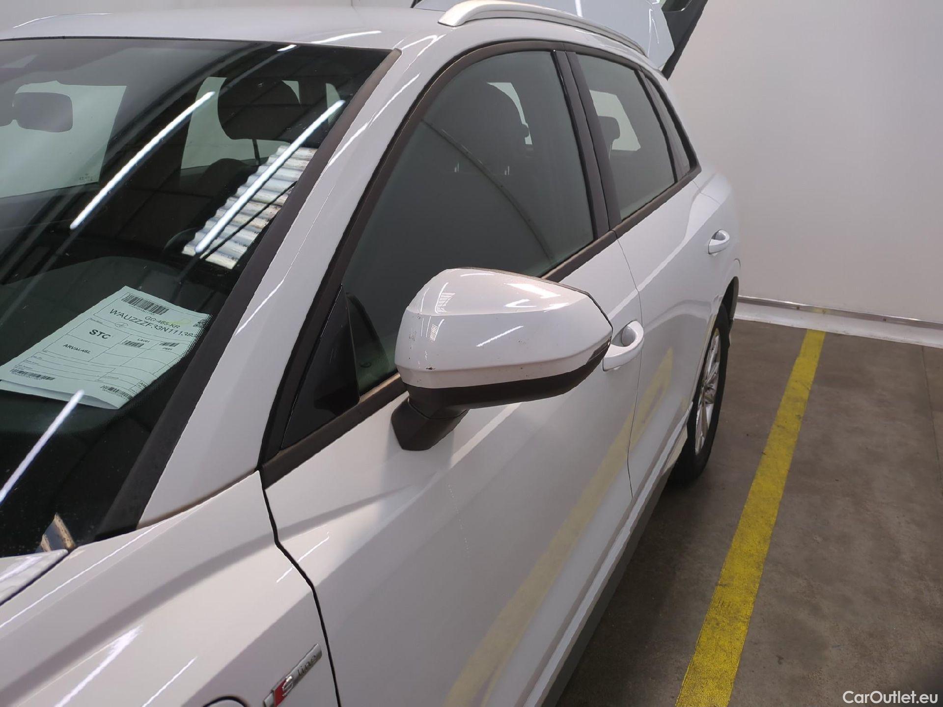  Audi  Q3 AUDI  / 2018 / 5P / SUV 45 TFSI E 245 S TRONIC S LINE #13