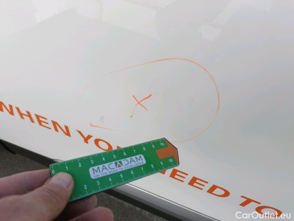  Peugeot  2008 PEUGEOT  / 2019 / 5P / todoterreno Allure BlueHDI 81kW (110CV) #8