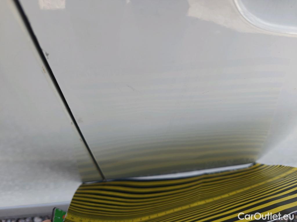  Peugeot  2008 PEUGEOT  / 2019 / 5P / todoterreno Allure BlueHDI 81kW (110CV) #35