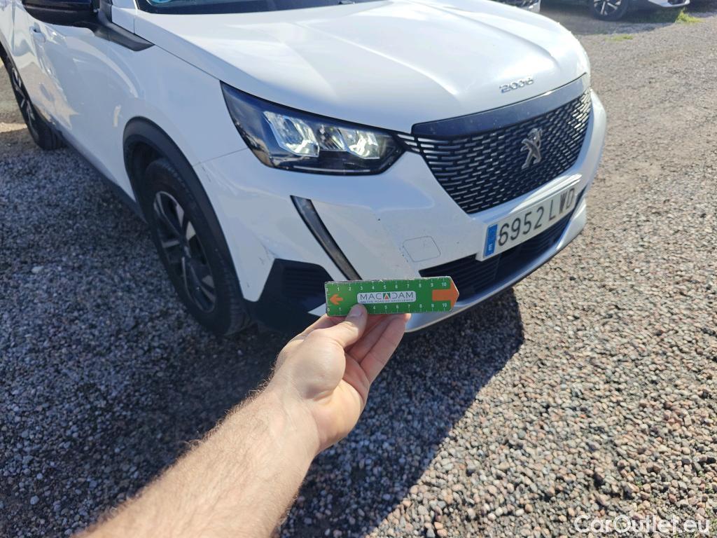  Peugeot  2008 PEUGEOT  / 2019 / 5P / todoterreno Allure BlueHDI 81kW (110CV) #71
