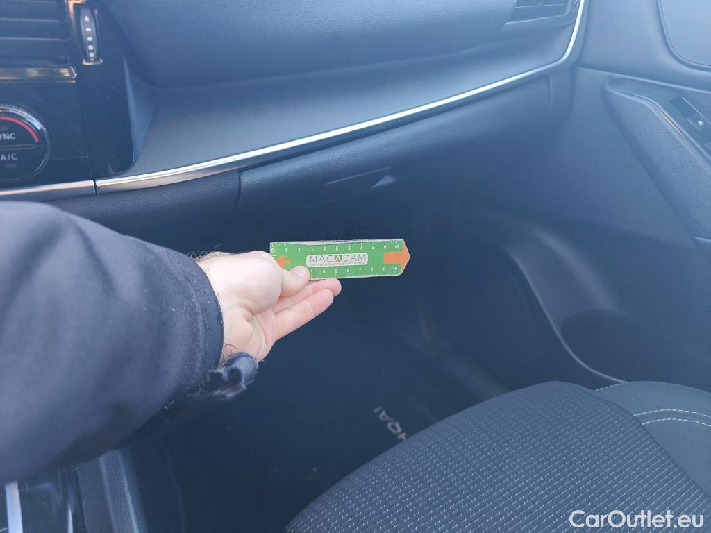  Nissan  Qashqai NISSAN  / 2021 / 5P / todoterreno DIG-T 103kW (140CV) mHEV 4x2 Acenta #15