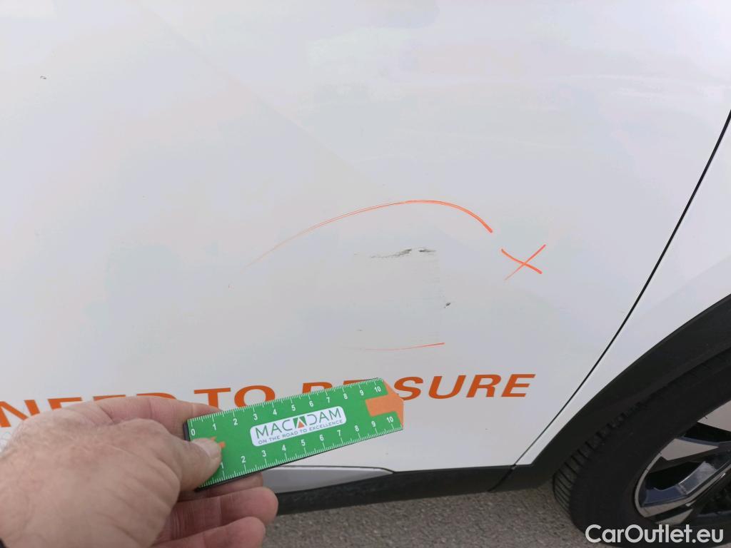  Peugeot  2008 PEUGEOT  / 2019 / 5P / todoterreno Allure BlueHDI 81kW (110CV) #16