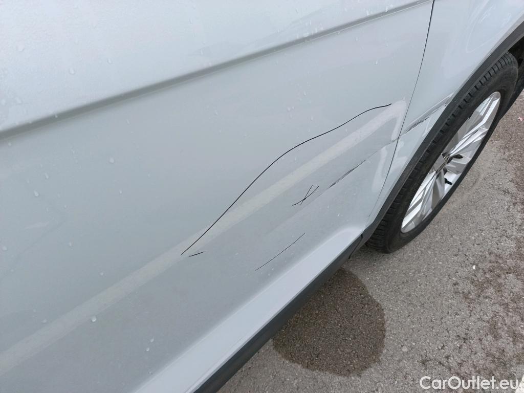  Volkswagen  T-ROC VOLKSWAGEN  / 2017 / 5P / todoterreno Advance 2.0 TDI 85kW (115CV) #6