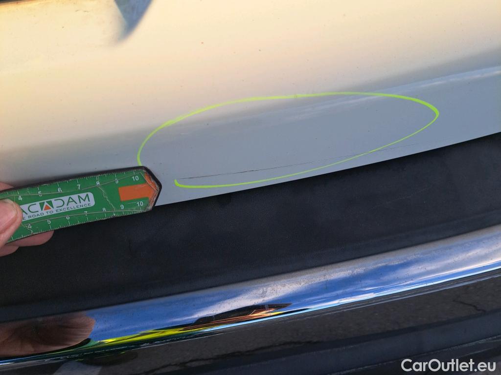  Peugeot  3008 PEUGEOT  / 2016 / 5P / todoterreno 1.5L BlueHDi 96kW (130CV) S&S Active #6