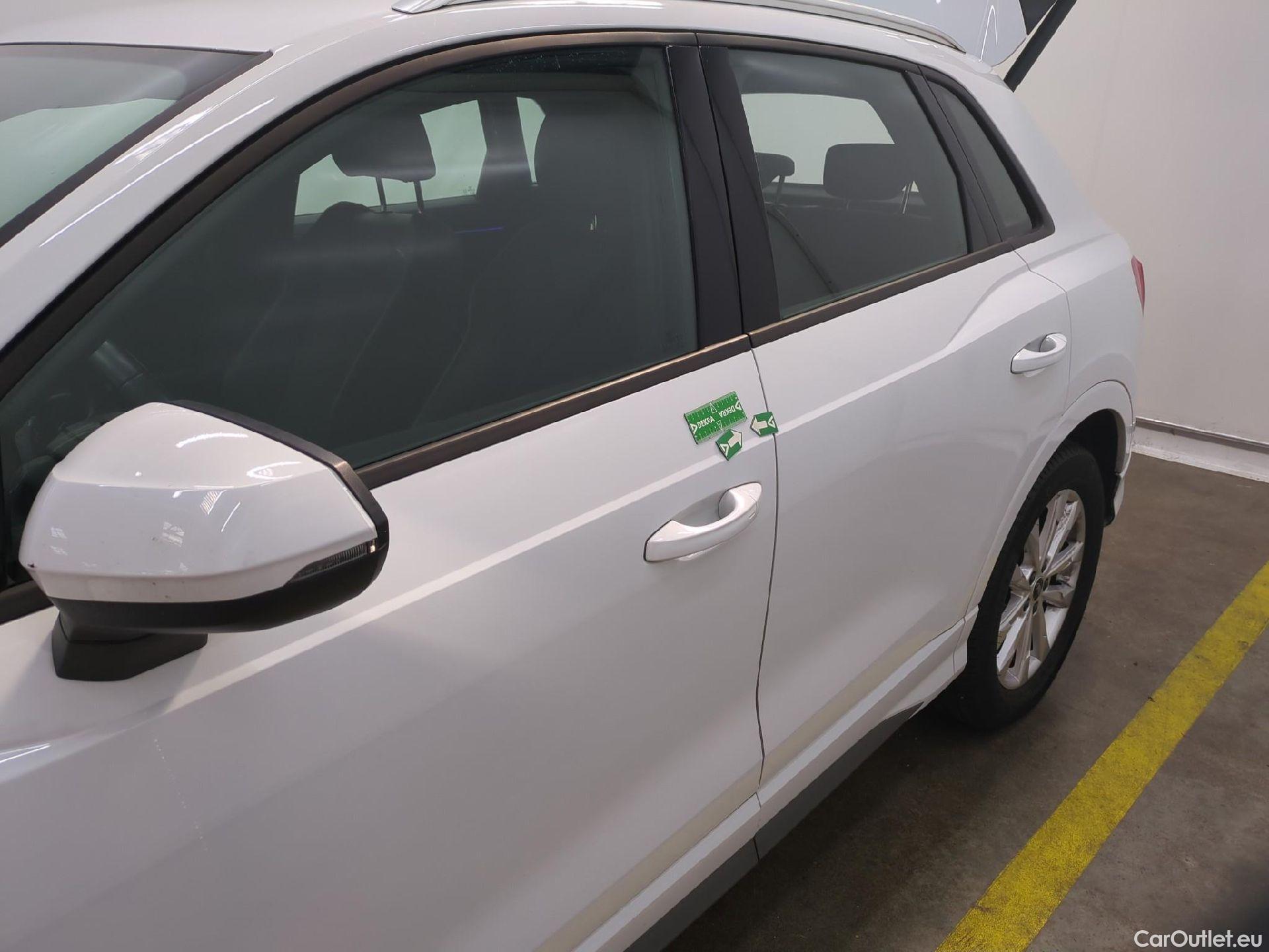  Audi  Q3 AUDI  / 2018 / 5P / SUV 45 TFSI E 245 S TRONIC S LINE #10