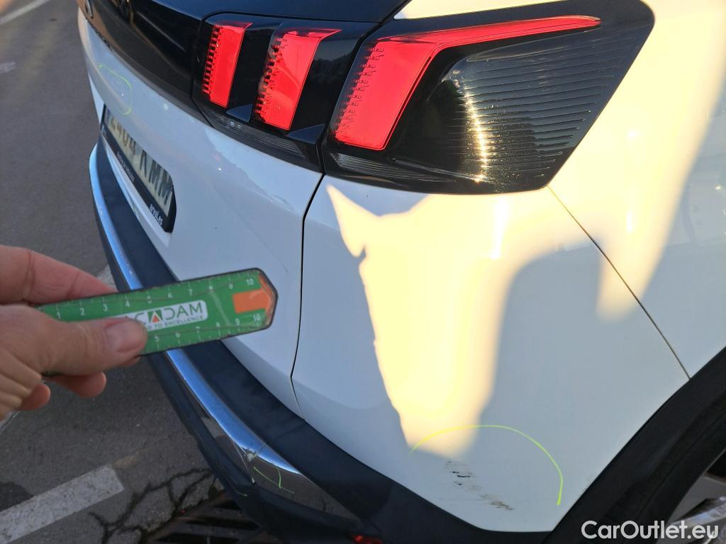  Peugeot  3008 PEUGEOT  / 2016 / 5P / todoterreno 1.5L BlueHDi 96kW (130CV) S&S Active #20