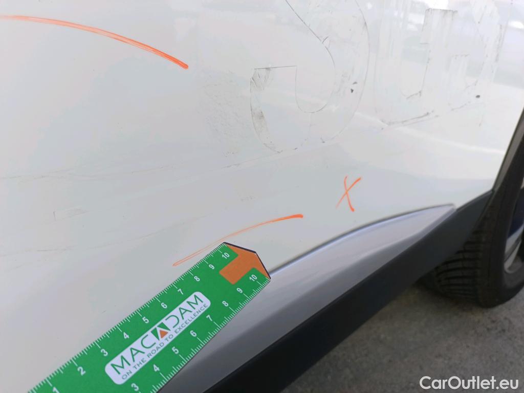  Peugeot  2008 PEUGEOT  / 2019 / 5P / todoterreno Allure BlueHDI 81kW (110CV) #12