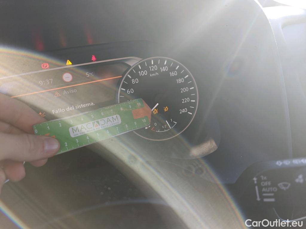  Nissan  Qashqai NISSAN  / 2021 / 5P / todoterreno DIG-T 103kW (140CV) mHEV 4x2 Acenta #28