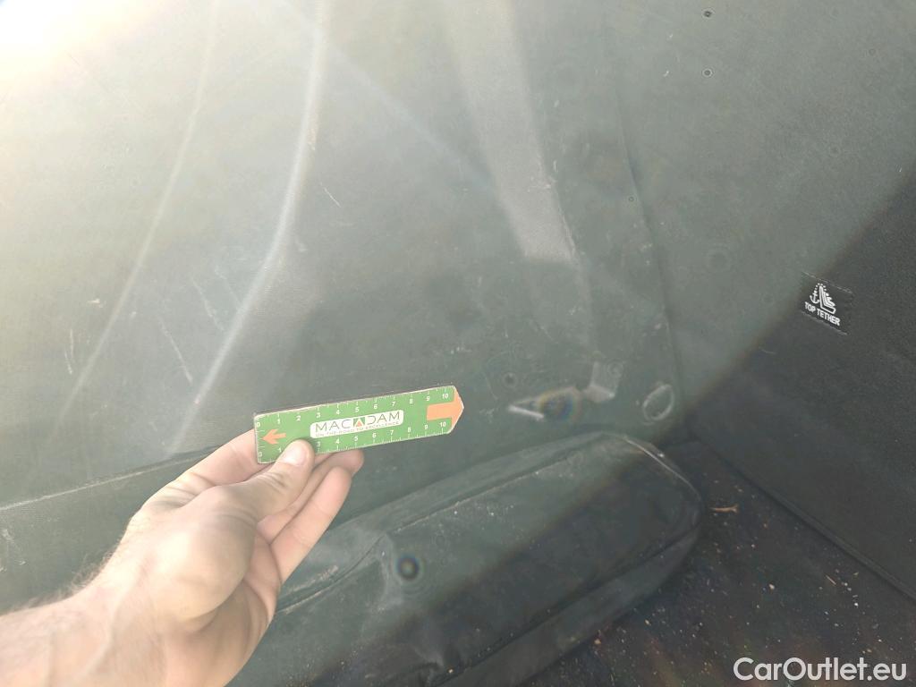  Peugeot  2008 PEUGEOT  / 2019 / 5P / todoterreno Allure BlueHDI 81kW (110CV) #55