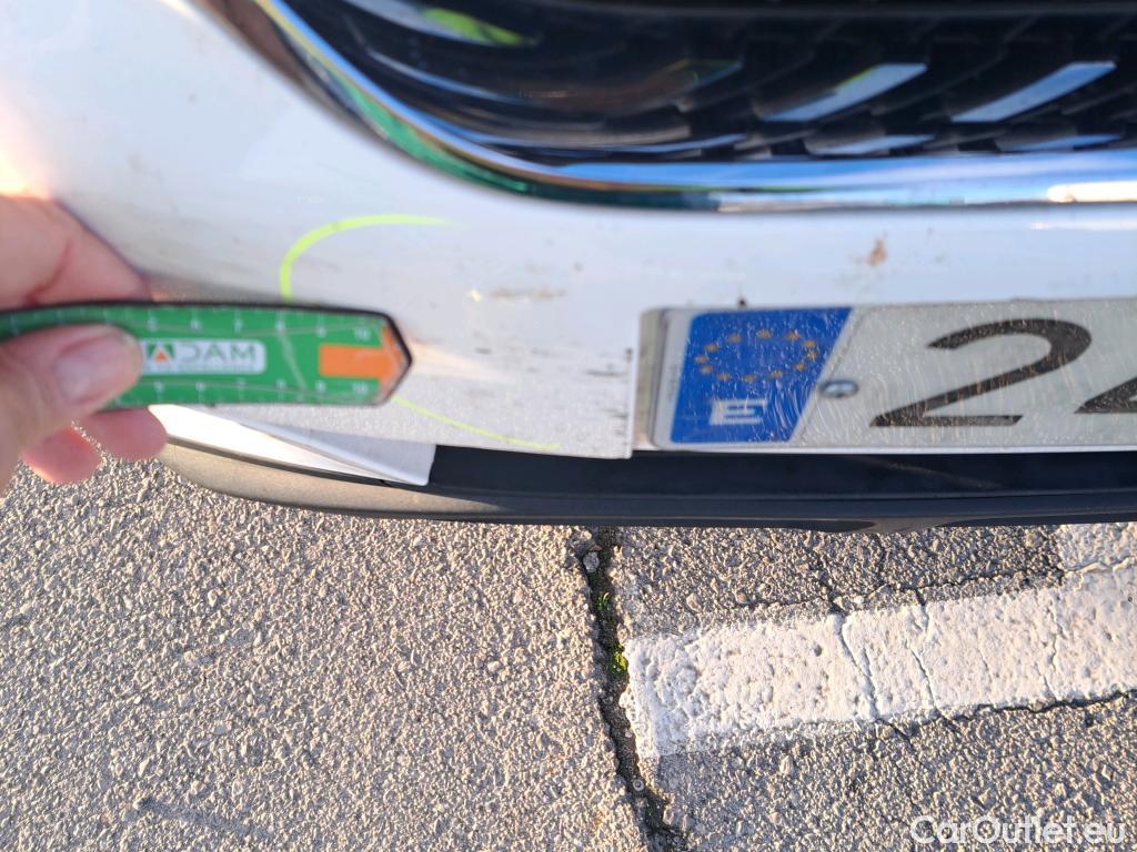  Peugeot  3008 PEUGEOT  / 2016 / 5P / todoterreno 1.5L BlueHDi 96kW (130CV) S&S Active #19