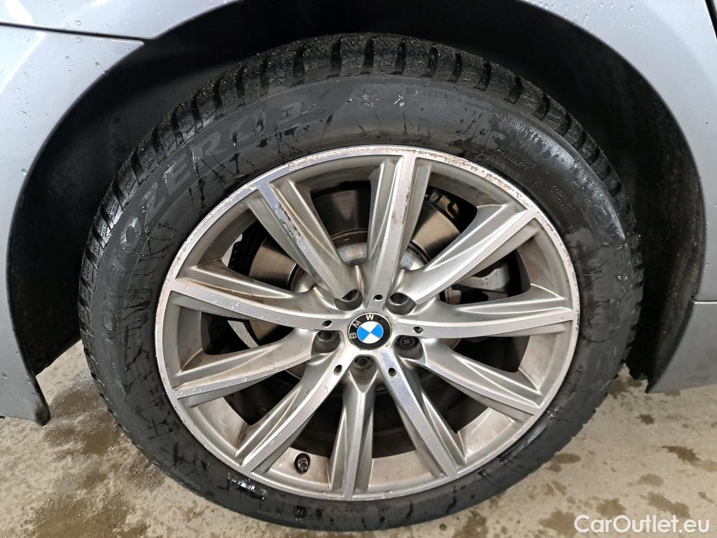  Bmw  Serie 5 BMW Série 5 / 2016 / 4P / Berline 530e iPerformance 252ch Busi Design BVA8 #13