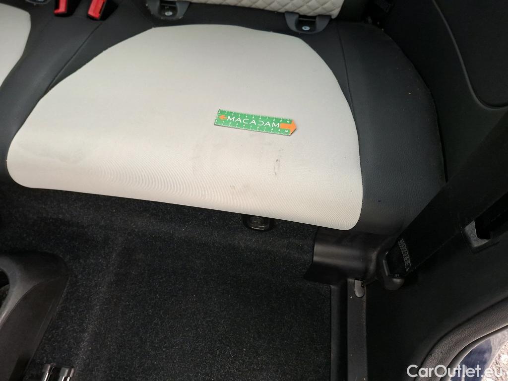  Fiat  500 FIAT   2015  3P  Berline Hybrid 10 BSG 70 ch Dolcevita #12