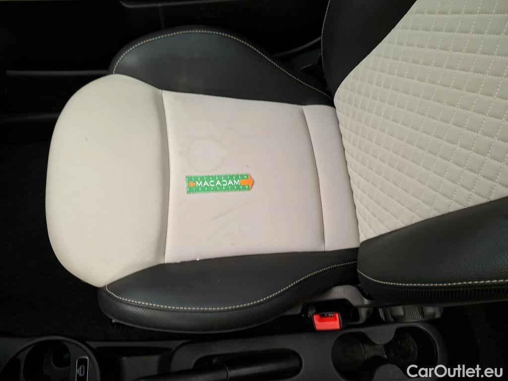  Fiat  500 FIAT   2015  3P  Berline Hybrid 10 BSG 70 ch Dolcevita #5