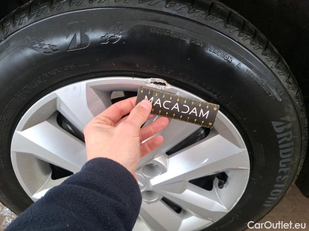  Dacia  Sandero  III Confort 1.0 TCe 90CV BVM5 E6d #15