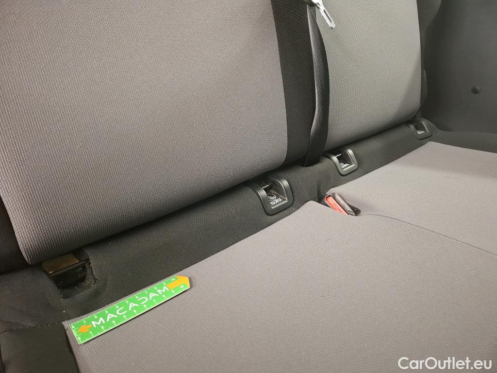  Citroen  Jumpy  4p Combi Taille M BlueHDi 115 BVM6 Confort 
 #20