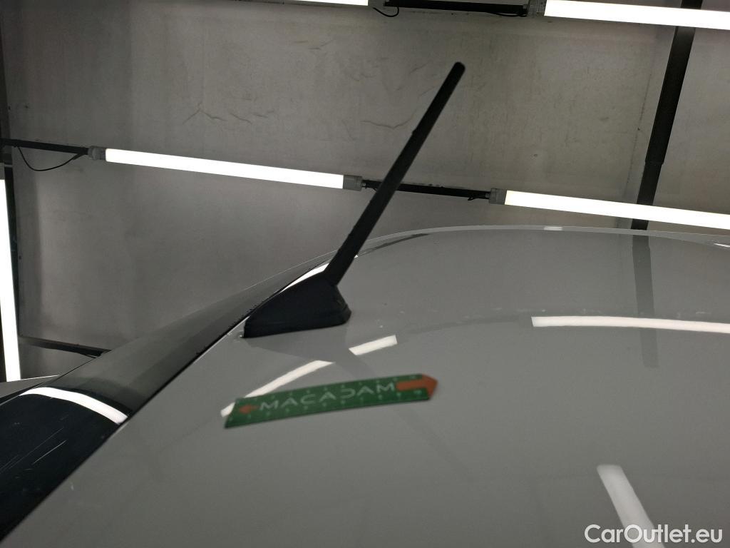  Citroen  Jumpy  4p Combi Taille M BlueHDi 115 BVM6 Confort 
 #12