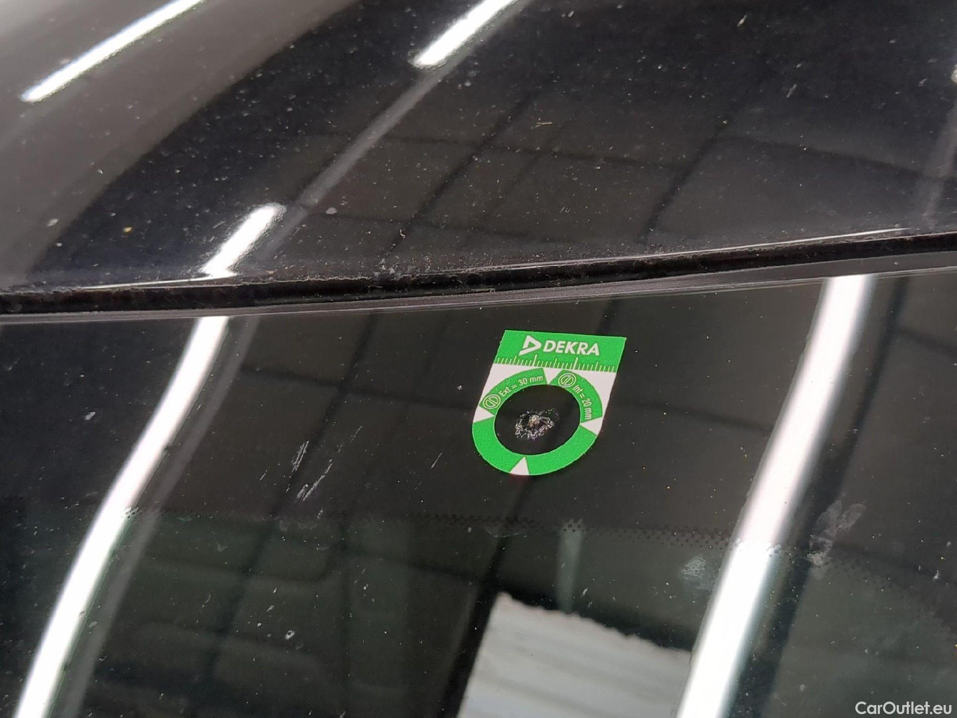  Citroen  C4 CITROEN  X / 2022 / 4P / Berline PureTech 130 SS EAT8 Shine / GARANTIE STELLANTIS 10 ANS VOIR PHOTO 2 #18