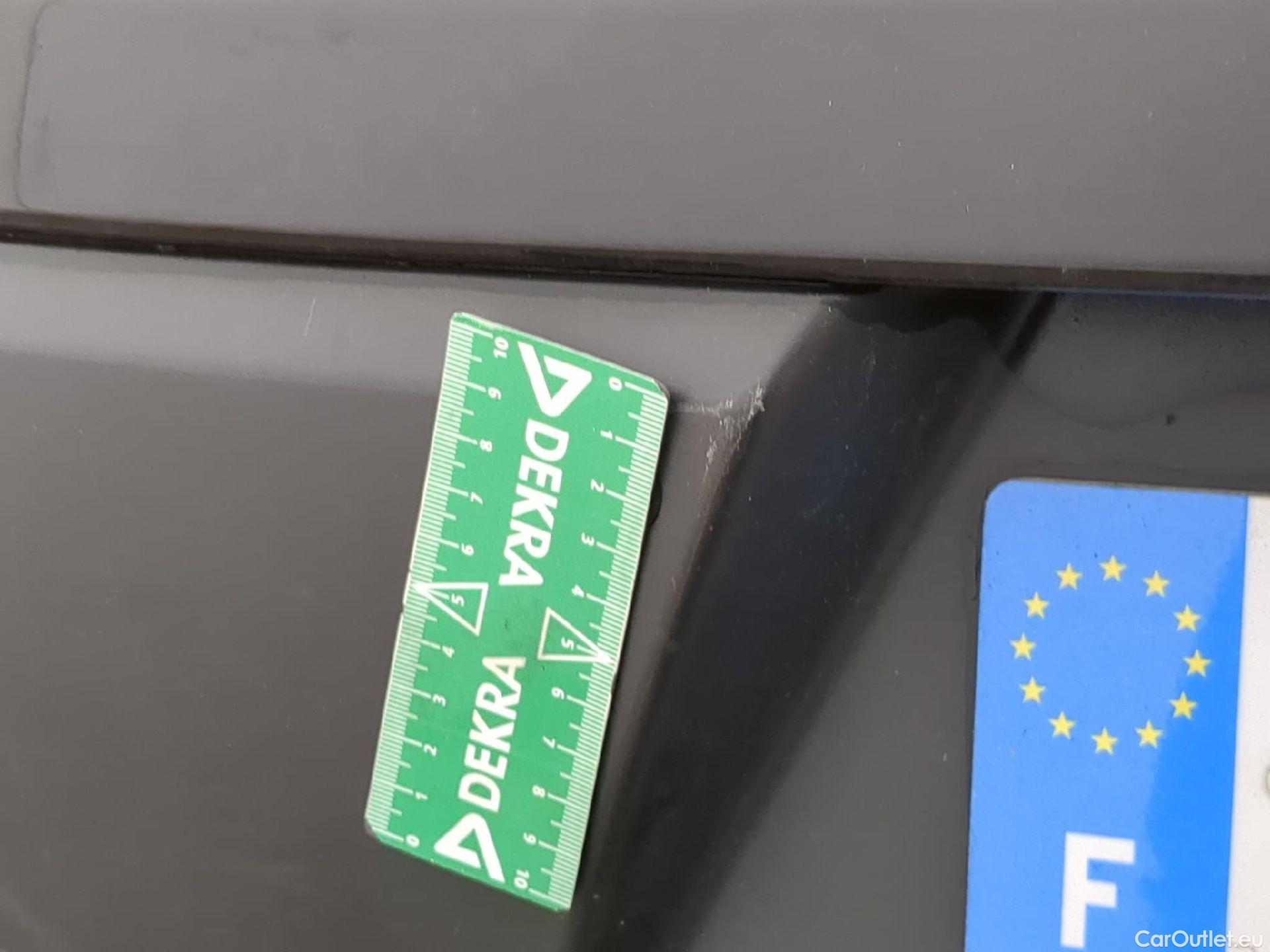  Citroen  C4 CITROEN  X / 2022 / 4P / Berline PureTech 130 SS EAT8 Shine / GARANTIE STELLANTIS 10 ANS VOIR PHOTO 2 #28