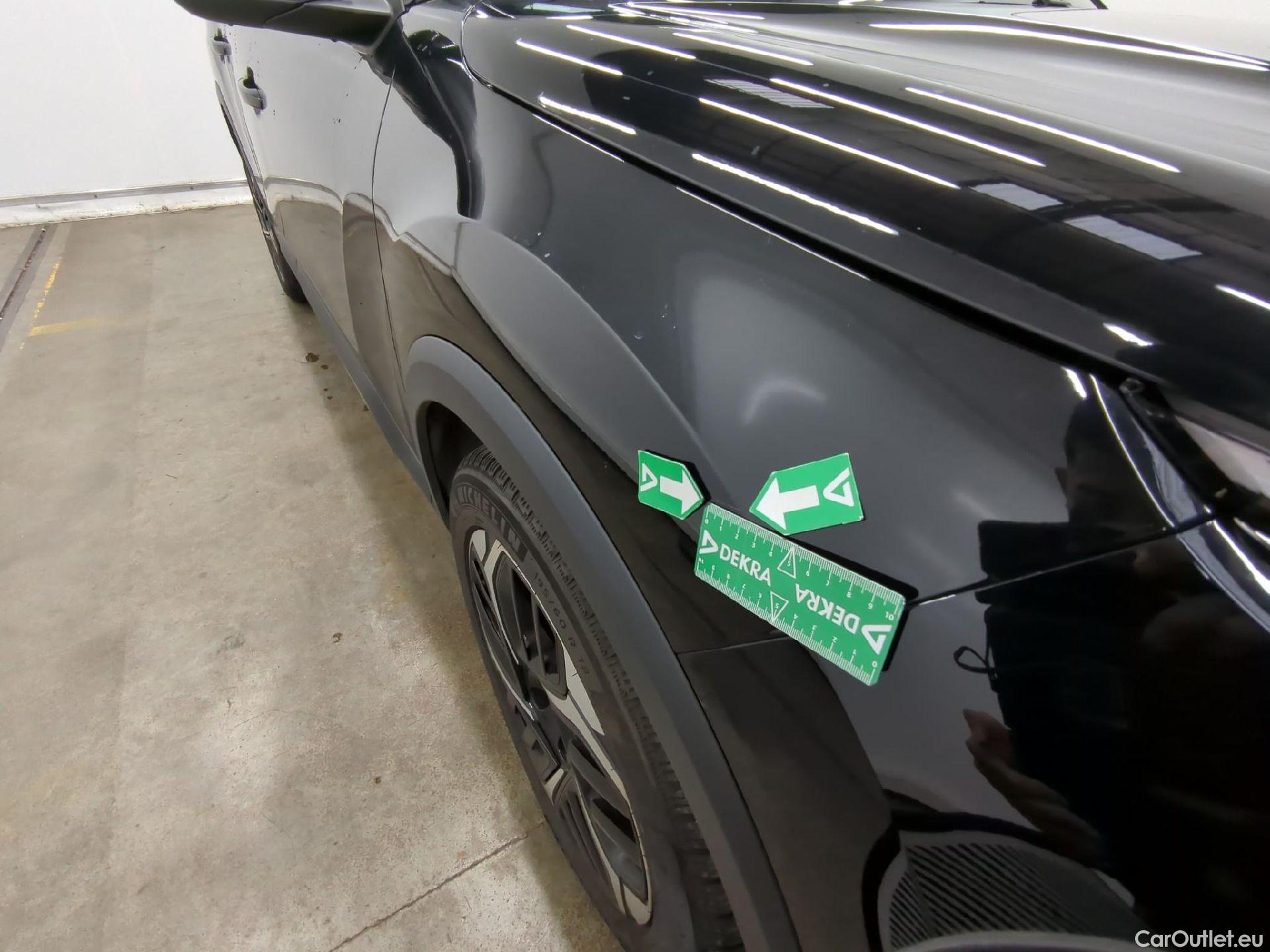  Citroen  C4 CITROEN  X / 2022 / 4P / Berline PureTech 130 SS EAT8 Shine / GARANTIE STELLANTIS 10 ANS VOIR PHOTO 2 #10