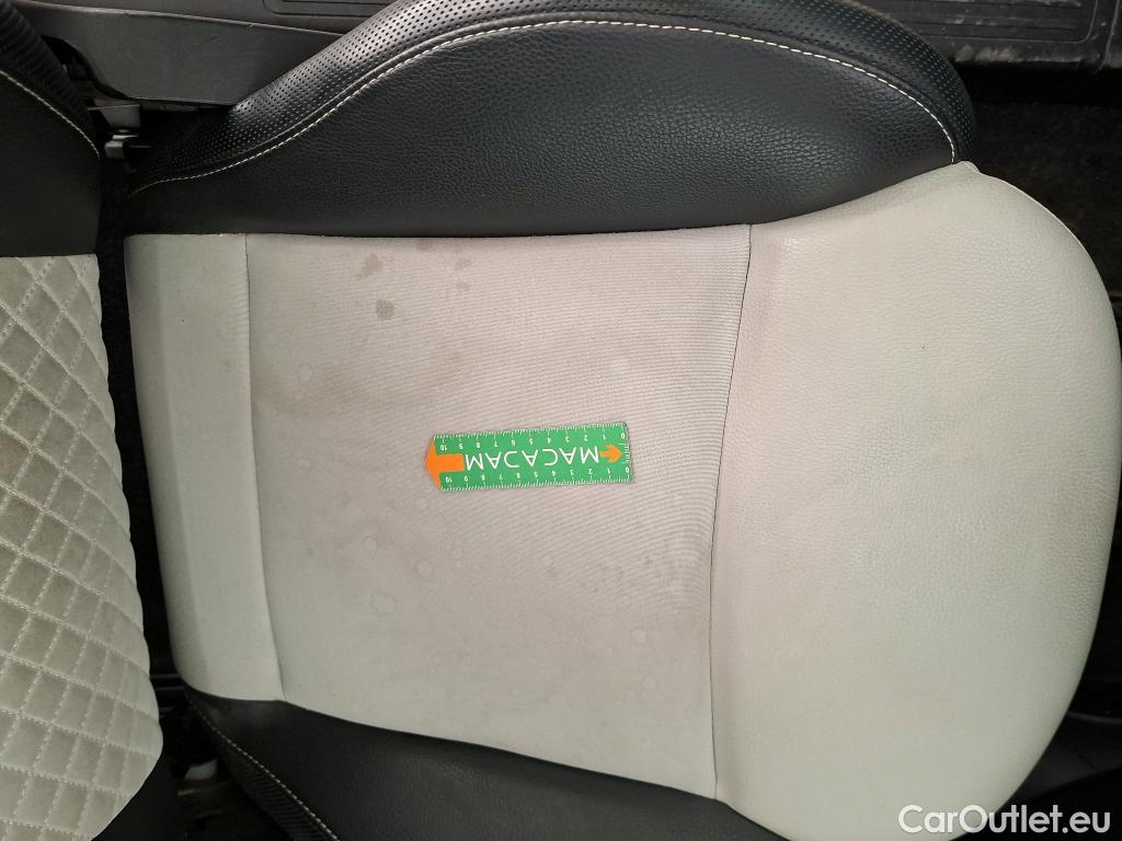  Fiat  500 FIAT   2015  3P  Berline Hybrid 10 BSG 70 ch Dolcevita #9