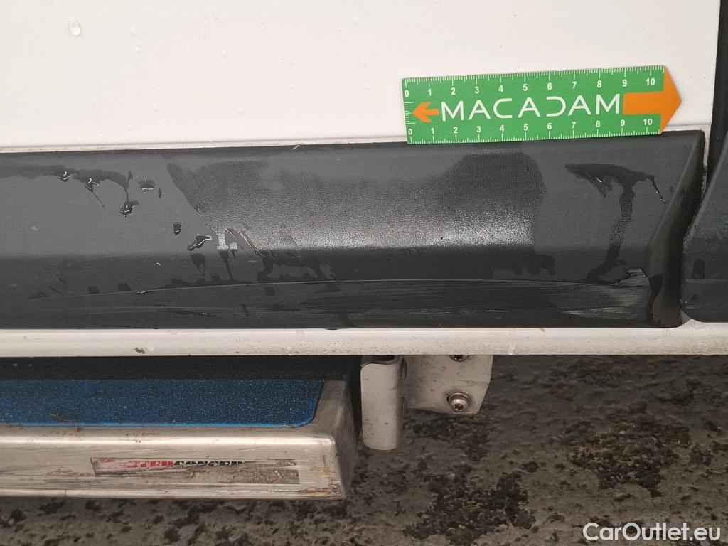  Citroen  Jumpy  4p Combi Taille M BlueHDi 115 BVM6 Confort 
 #8