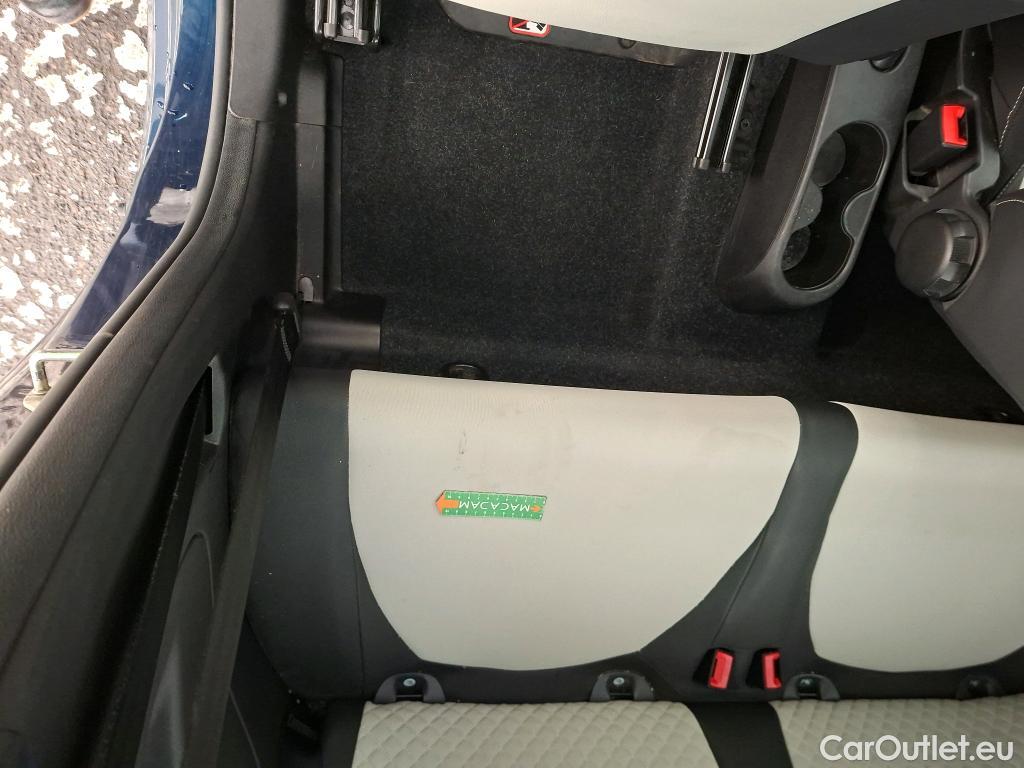  Fiat  500 FIAT   2015  3P  Berline Hybrid 10 BSG 70 ch Dolcevita #11