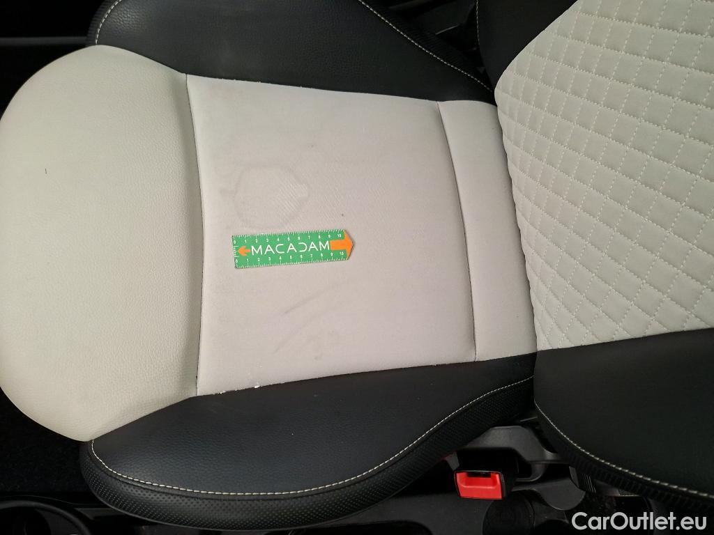  Fiat  500 FIAT   2015  3P  Berline Hybrid 10 BSG 70 ch Dolcevita #6