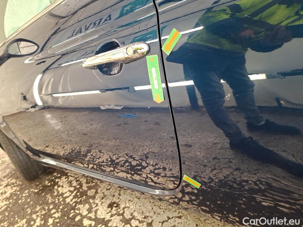  Fiat  500 FIAT   2015  3P  Berline Hybrid 10 BSG 70 ch Dolcevita #3