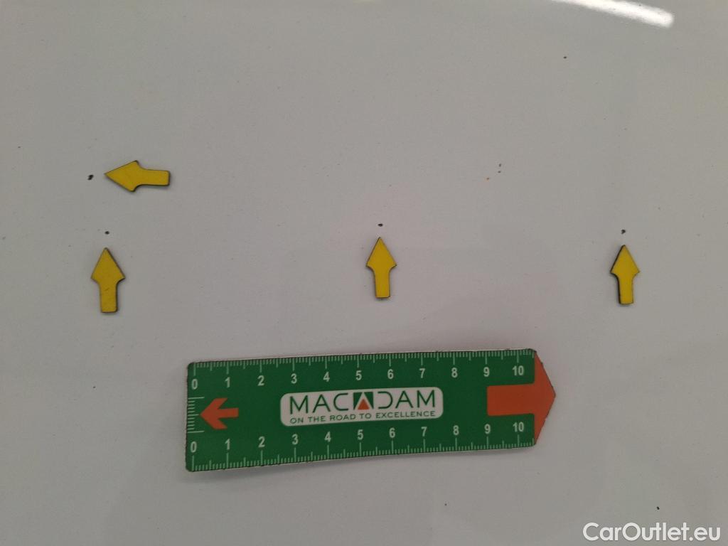  Peugeot  208 PEUGEOT  / 2015 / 5P / Berline &BLUEHDI 100 €6.c S&S ALLURE BUSINESS #8