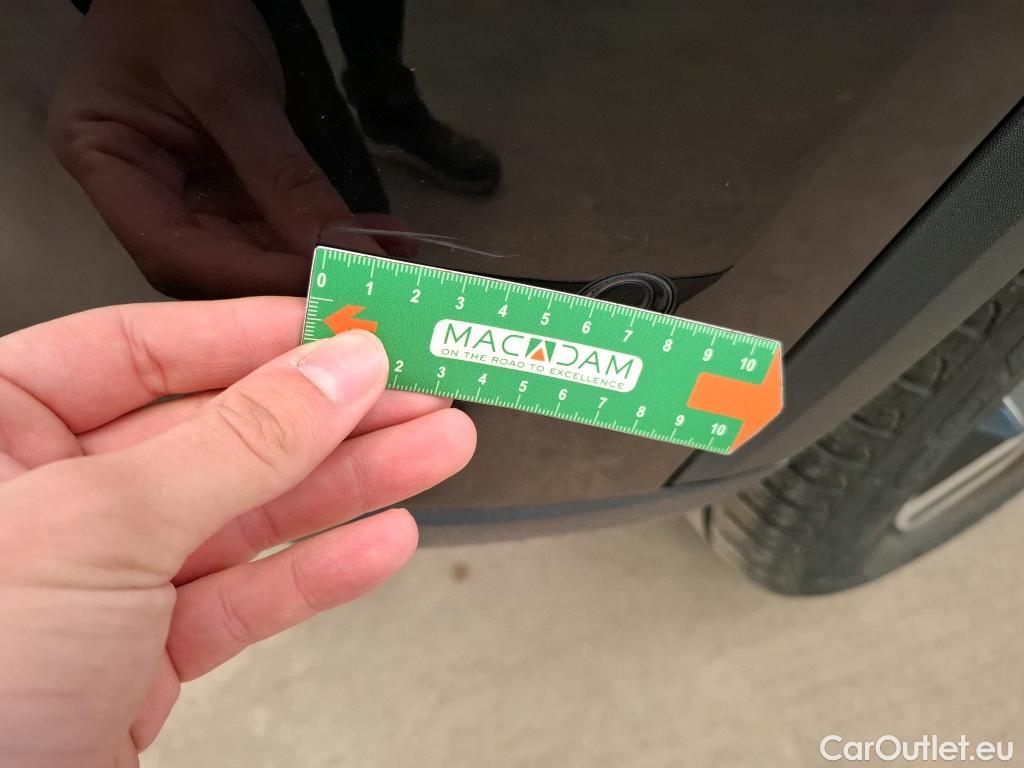  Mercedes  GLA MERCEDES-BENZ  / 2020 / 5P / SUV  250 e PROGRESSIVE LINE DCT #17