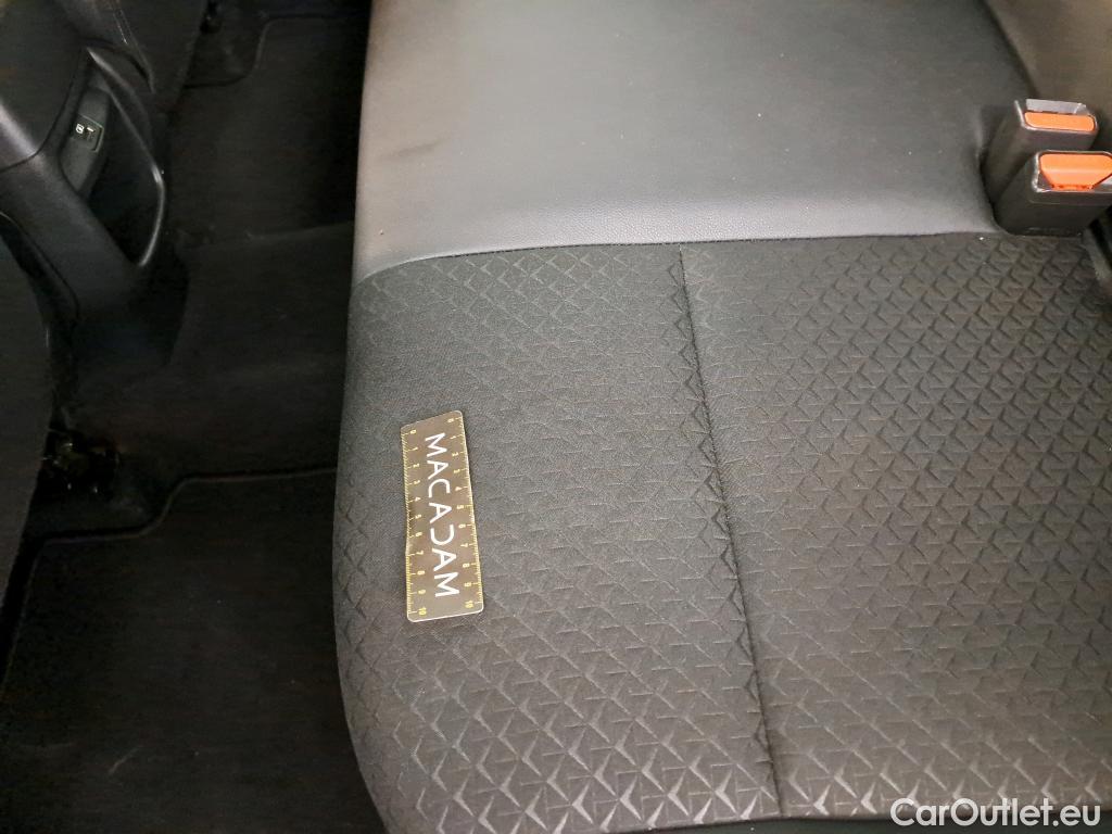  Nissan  Juke NISSAN  / 2019 / 5P / Crossover Hybrid 143 Business+ #6