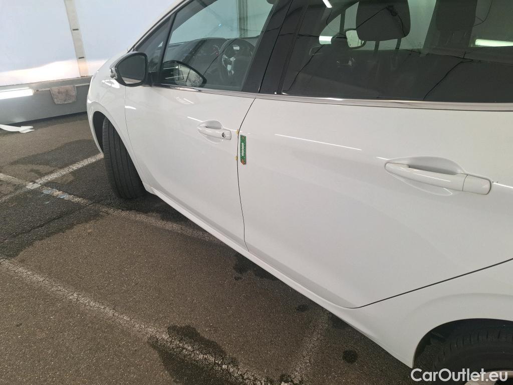  Peugeot  208 PEUGEOT  / 2015 / 5P / Berline &BLUEHDI 100 €6.c S&S ALLURE BUSINESS #1