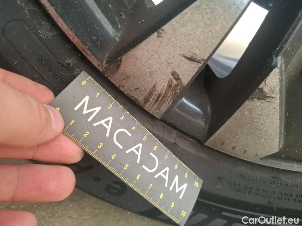  Peugeot  2008  Allure Pack 1.5 HDi 110CV BVM6 E6d #39