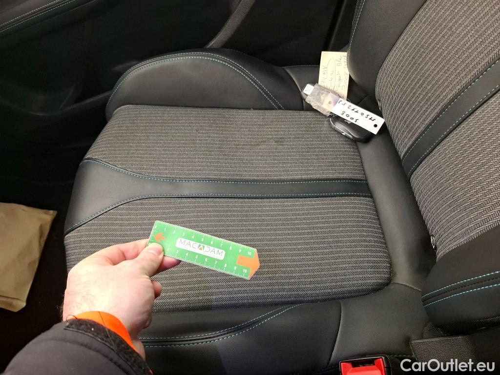  Peugeot  3008  Allure Pack 1.2 PureTech 130CV BVM6 E6d / GARANTIE STELLANTIS 10 ANS VOIR PHOTO 2 #35