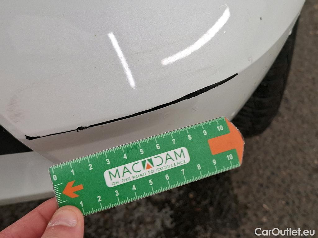  Nissan  Micra NISSAN  / 2016 / 5P / Berline IG-T 100 Xtronic Business Edition #17