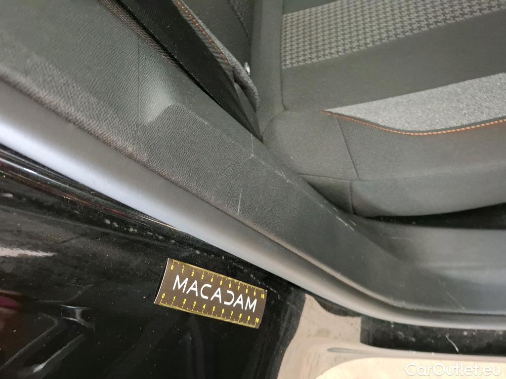  Peugeot  3008  II Active Pack 1.5 HDi 130CV BVA8 E6d #13