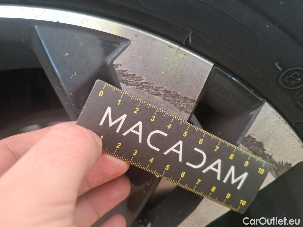  Peugeot  2008  Allure Pack 1.5 HDi 110CV BVM6 E6d #29