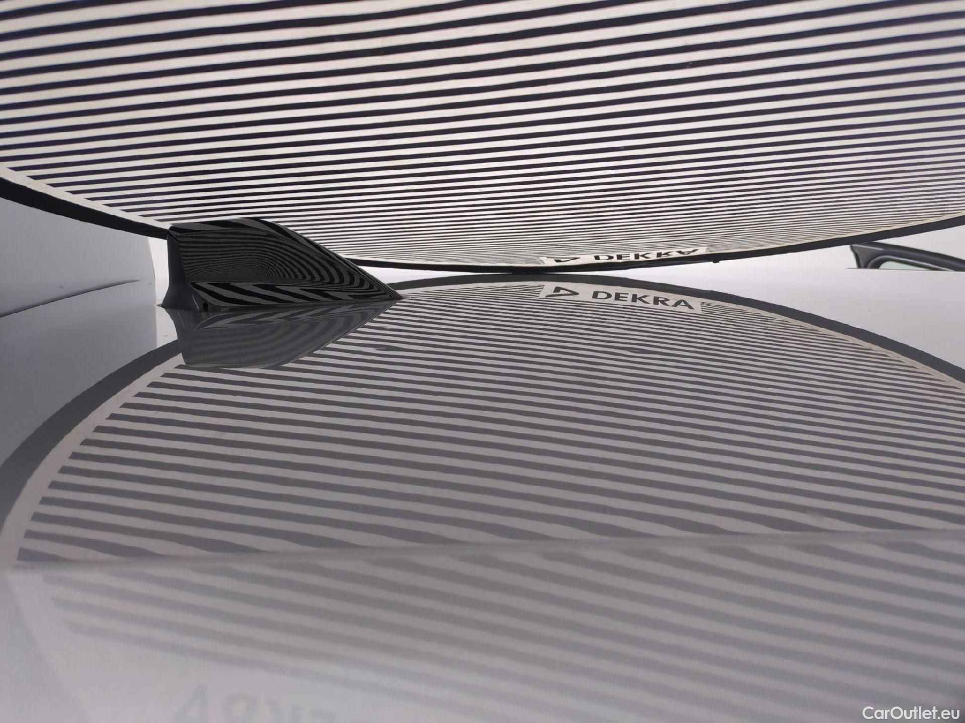  Peugeot  308 PEUGEOT  SW / 2021 / 5P / Break BlueHDi 130 ACTIVE PACK #18