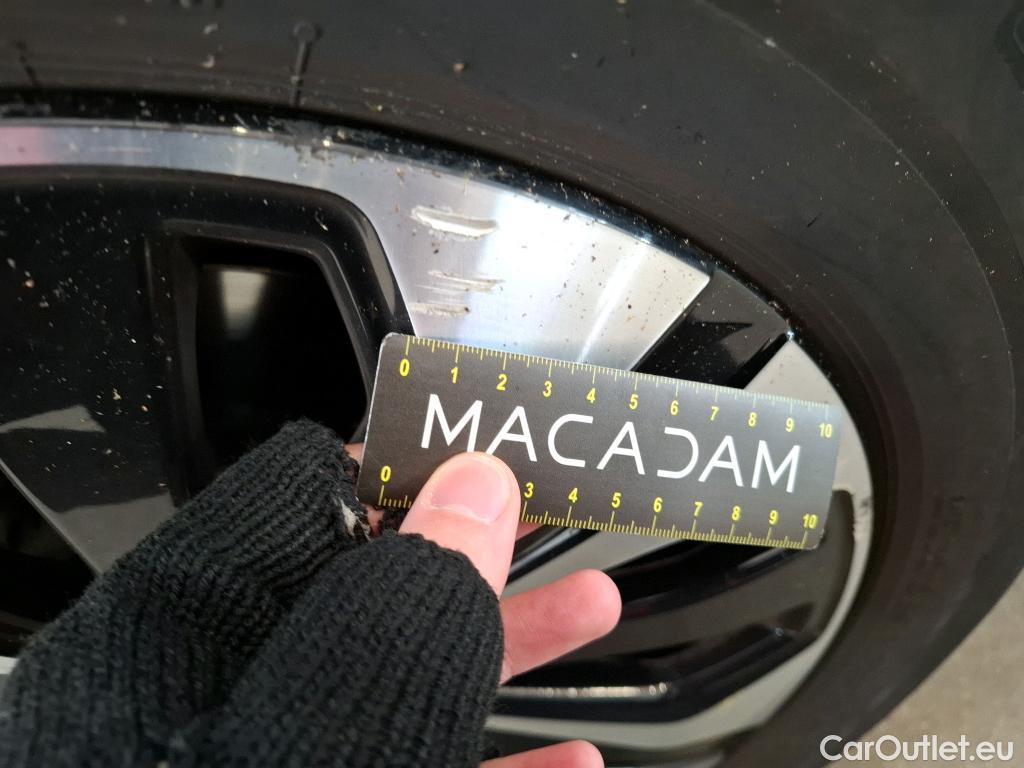  Mercedes  G-Klasee MERCEDES-BENZ GLC / 2019 / 5P / SUV 2.0 GLC 300 E BUSINESS LINE 4MATIC #14