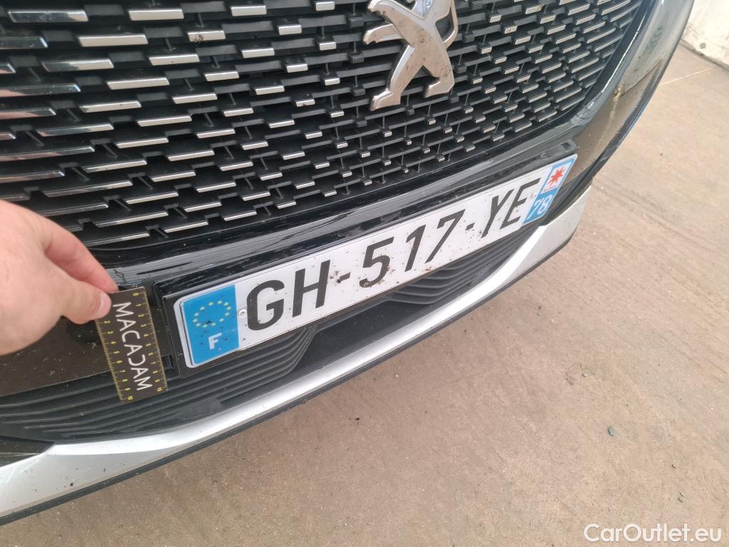  Peugeot  2008  Allure Pack 1.5 HDi 110CV BVM6 E6d #52