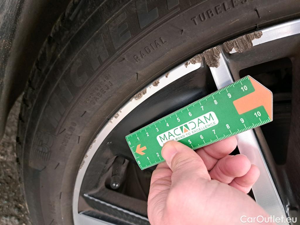  Peugeot  5008 PEUGEOT  / 2020 / 5P / SUV BlueHDi 180 S&S EAT8 GT Pack #8