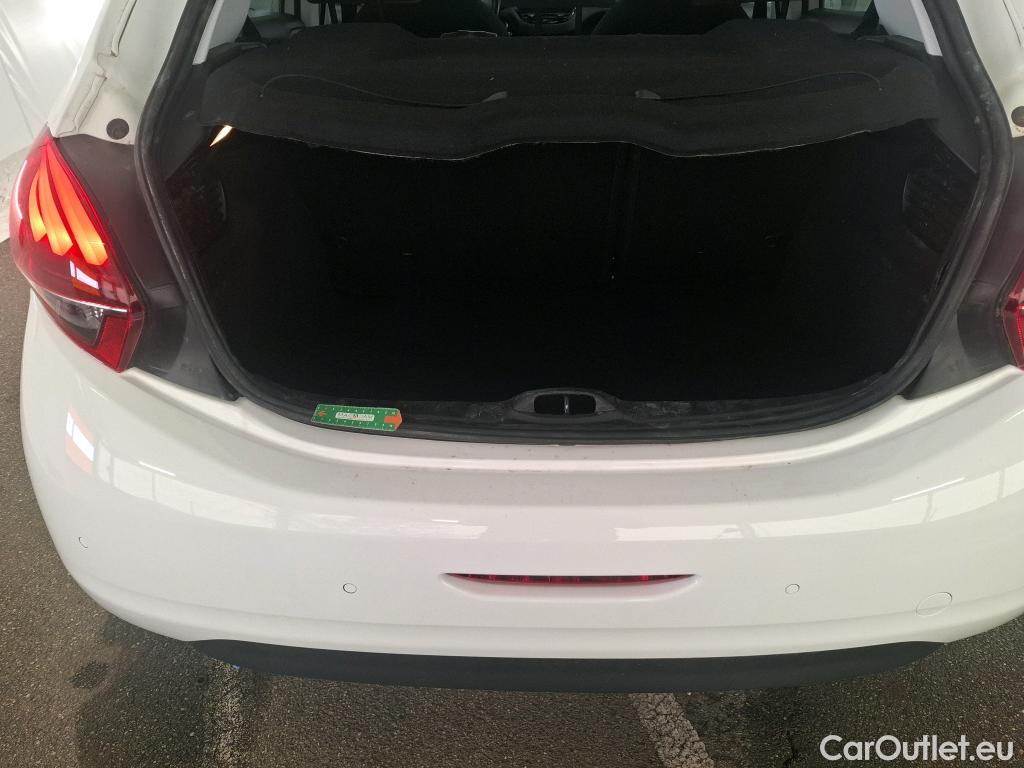  Peugeot  208 PEUGEOT  / 2015 / 5P / Berline &BLUEHDI 100 €6.c S&S ALLURE BUSINESS #17