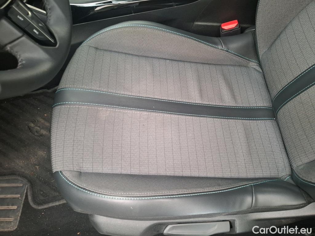  Peugeot  2008  Allure Pack 1.5 HDi 110CV BVM6 E6d #49