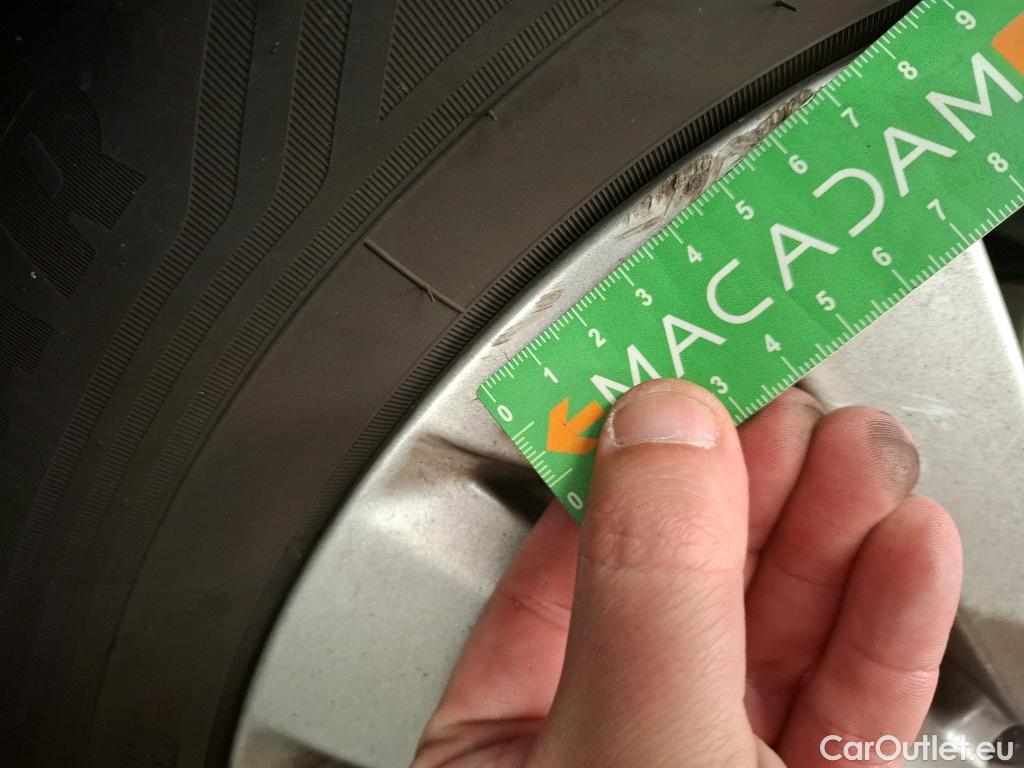  Peugeot  5008  Active Business 1.5 HDi 130CV BVM6 7 Sieges E6dT #68