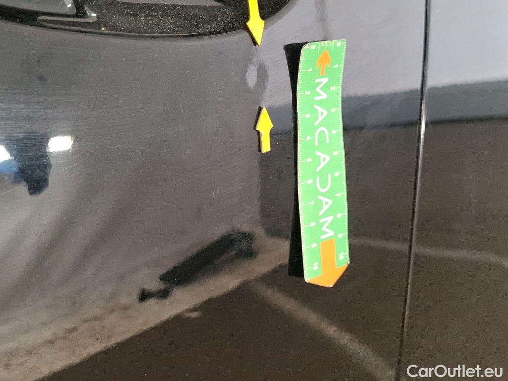  Peugeot  5008  Active Business 1.5 HDi 130CV BVM6 7 Sieges E6dT #115